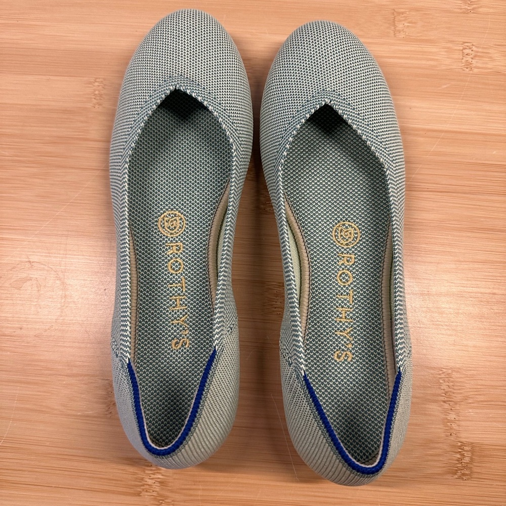 (NEW w/ box) Rothy's Mint green rounded-toe flat in size 7.5
